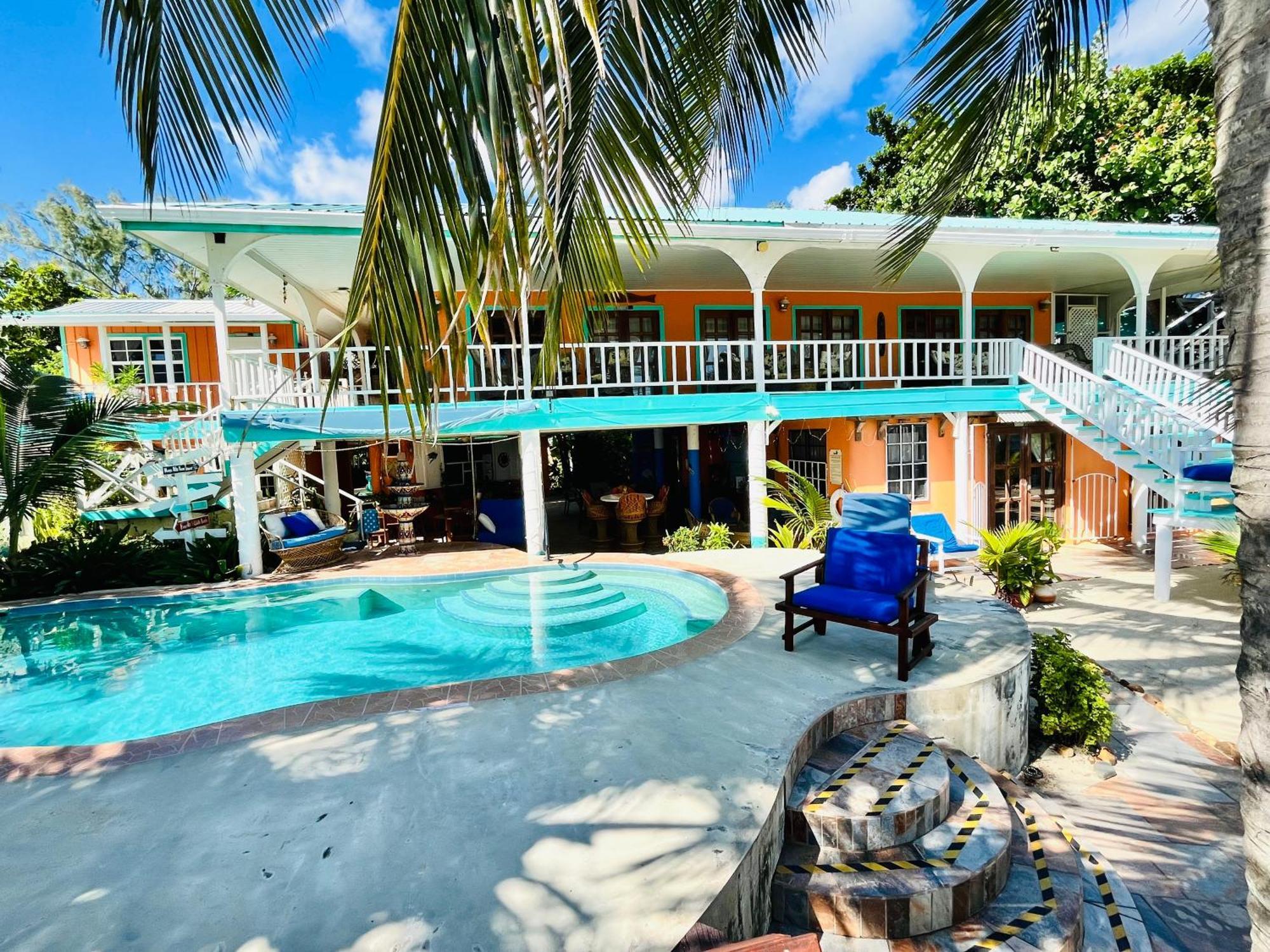 Coral Cove Inn Maya Beach Exterior photo